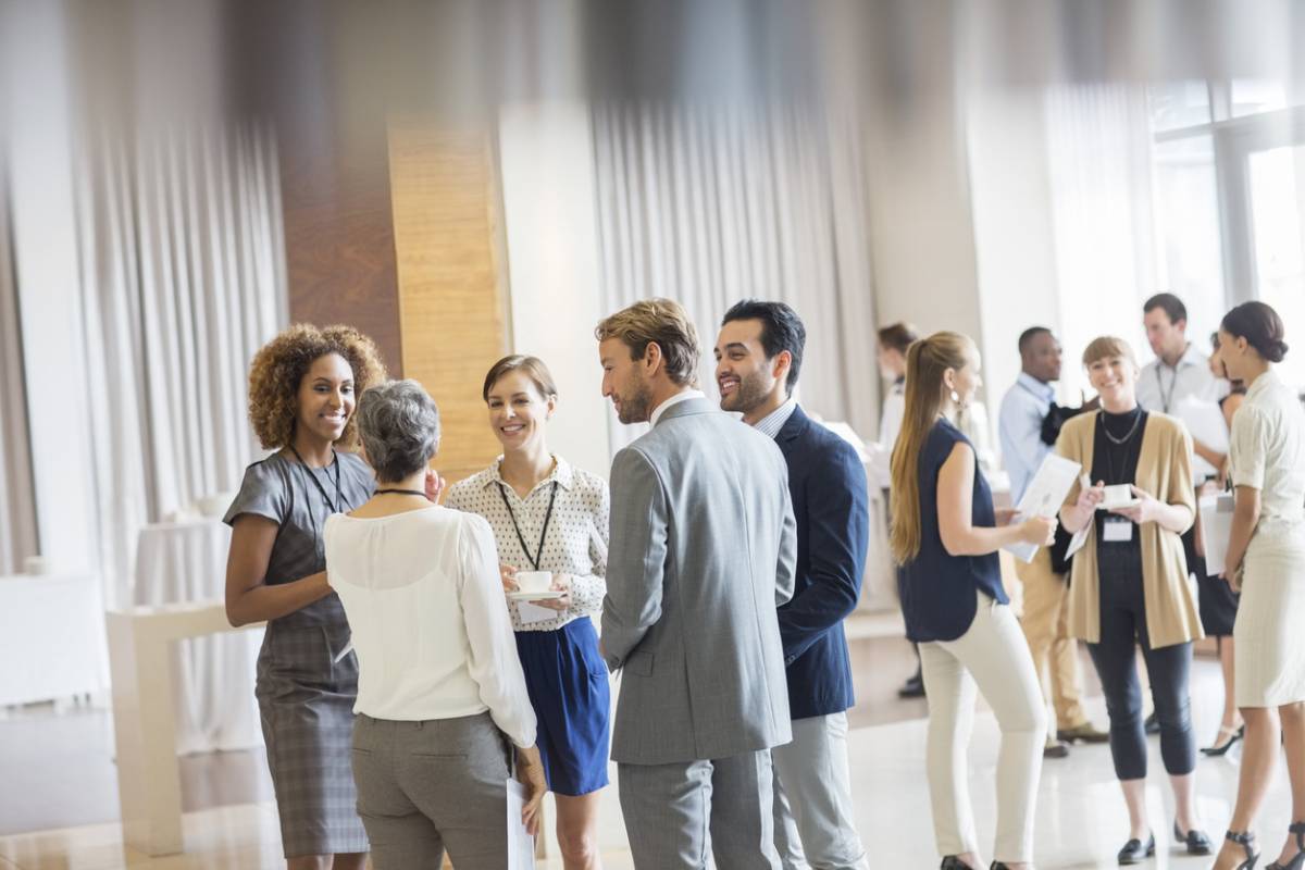 Organisation d'événement d'entreprise : les professionnels nécessaires
