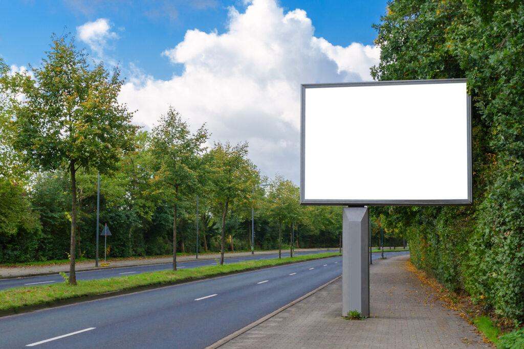 Les avantages des panneaux publicitaires personnalisés pour votre entreprise