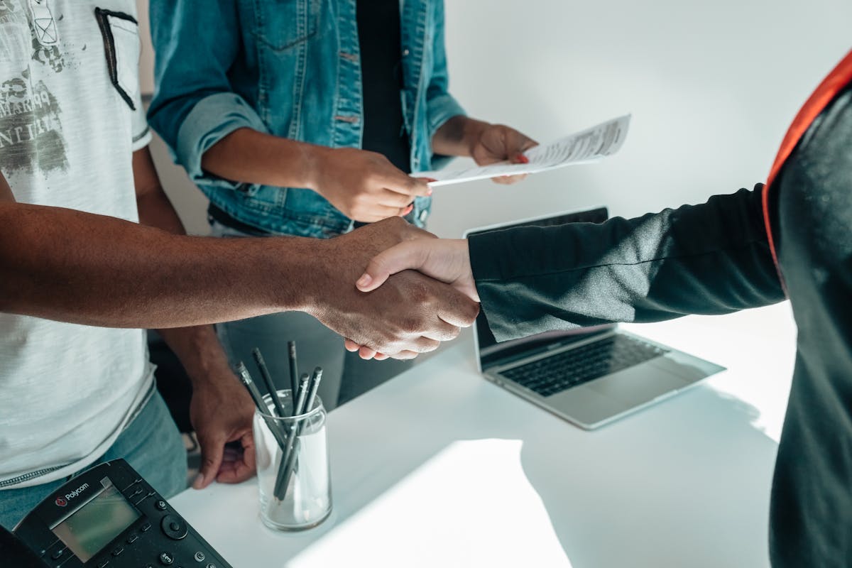 Constitution du capital social d'une entreprise par différents types d'apports